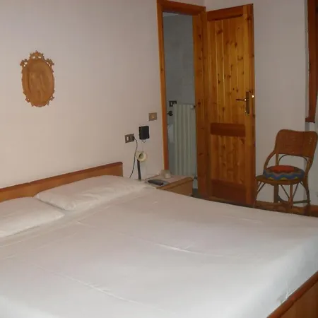 La Genzianella Otel *